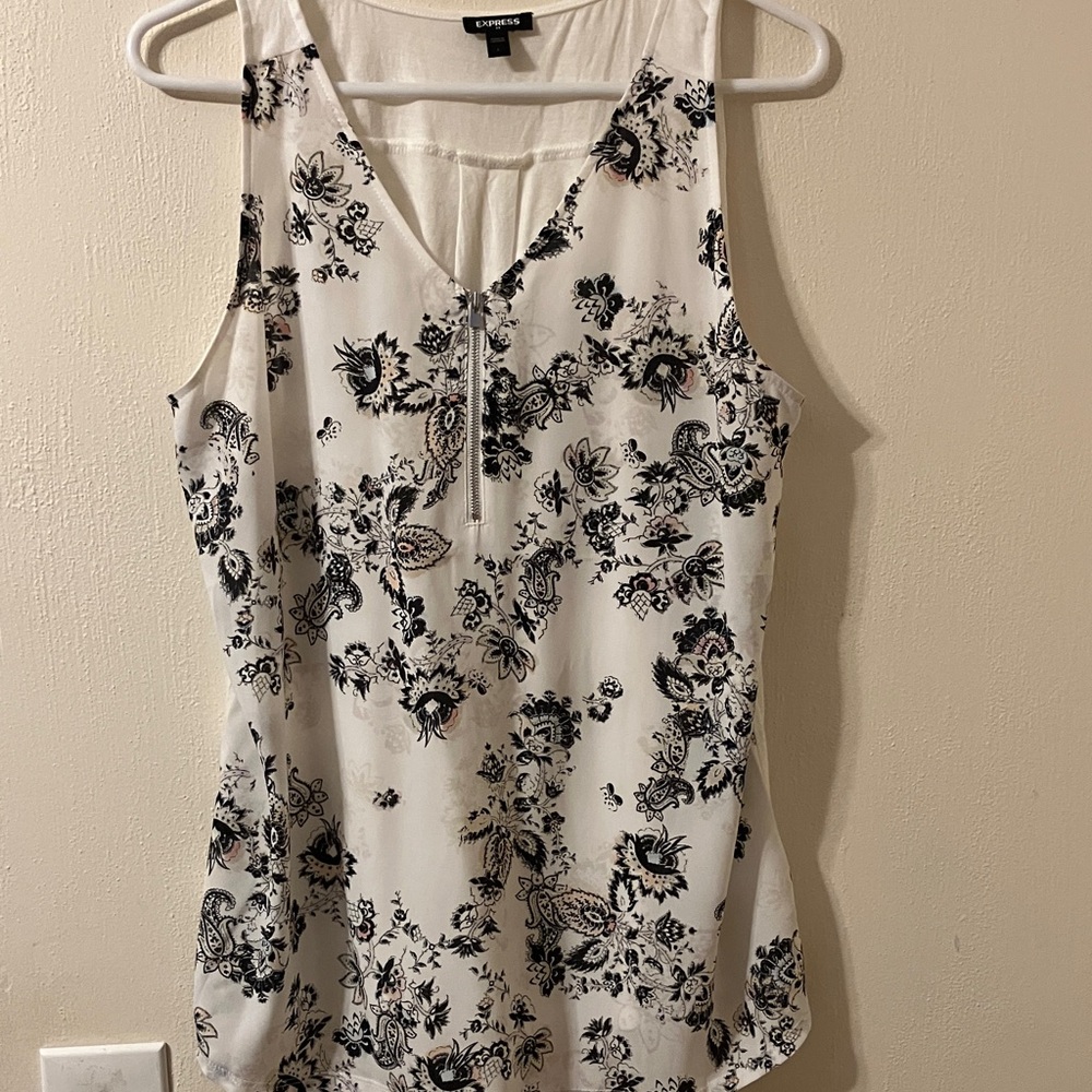 Express White Floral Blouse - Workplace Pretty